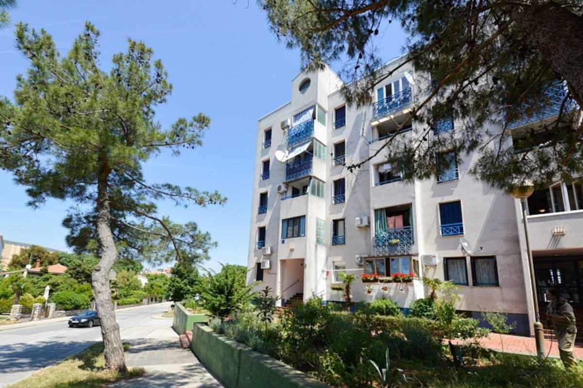 Leut Apartment, 3min Beach, 15min Center Pula