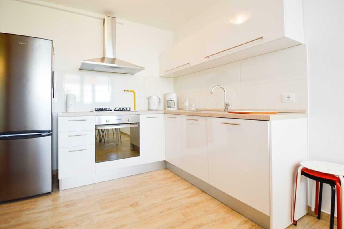 Leut Apartment, 3min Beach, 15min Center *