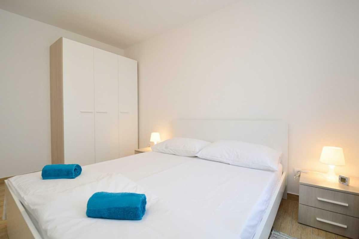 Leut Apartment, 3min Beach, 15min Center